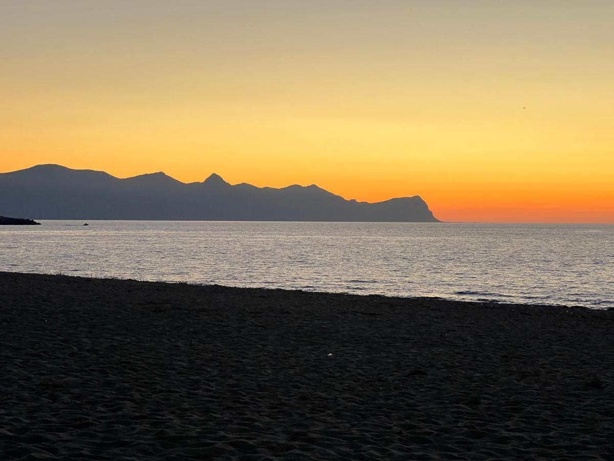 Casa Vacanze Il Girasole Balestrate Eksteriør bilde